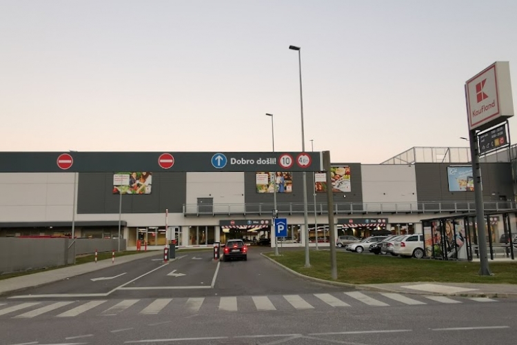Kaufland - Sloboština