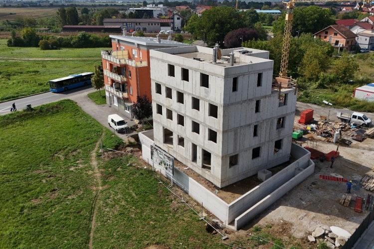 BUILDING PROGRESS: Botinec u ❤️