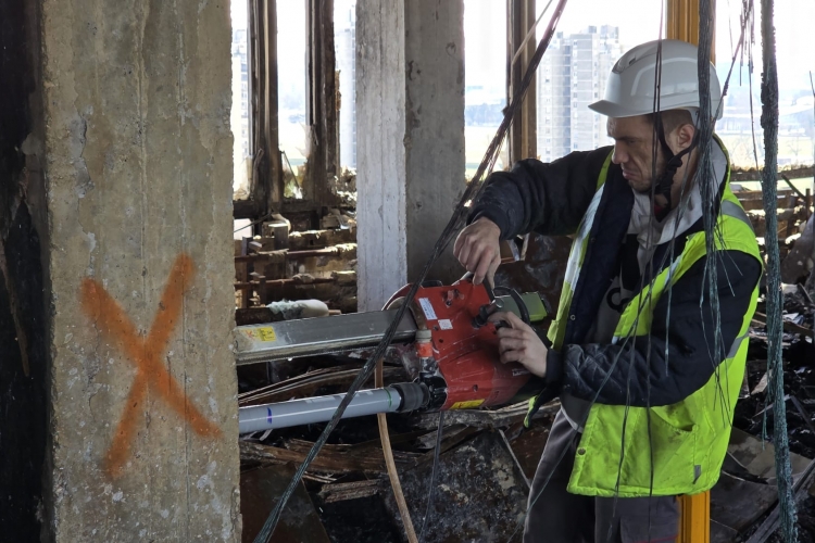 POČETAK RADOVA: Rušenje Vjesnika